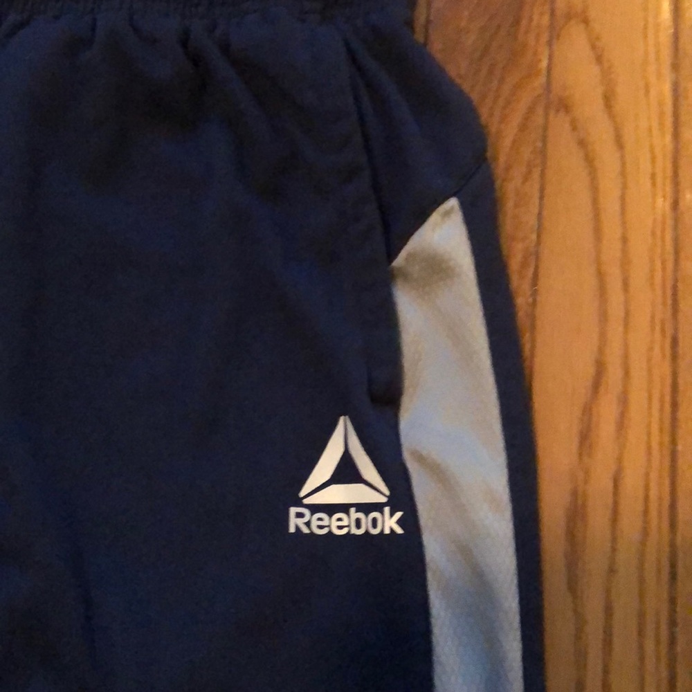 Reebok sweatpants - Picture 2 of 5